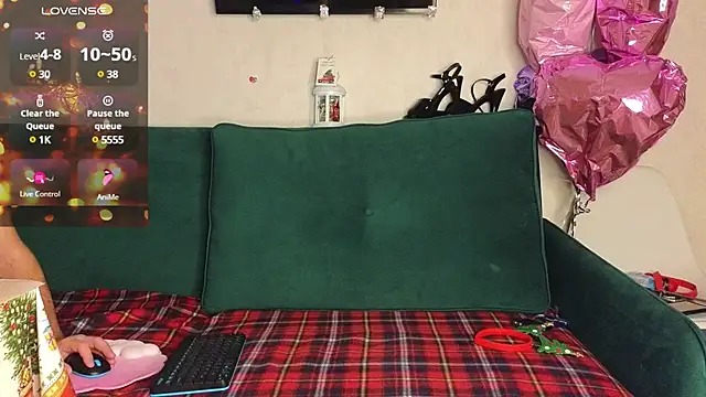 FoxLoveBasik online show from December 26, 2:55 am