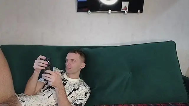 FoxLoveBasik online show from February 21, 10:39 am