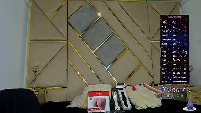 AmberAdams  online show from November 7, 6:08 pm