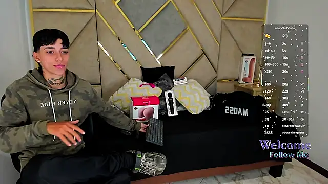 AmberAdams  online show from November 14, 4:06 pm