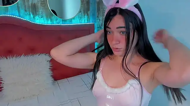 Emma Sophia2 online show from December 22, 7:00 am