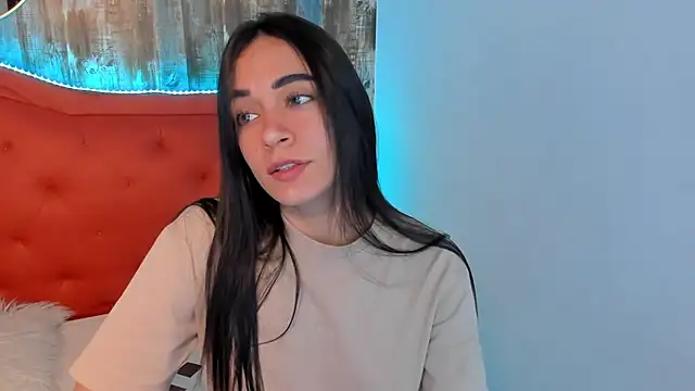 Emma Sophia2 online show from February 26, 5:09 am