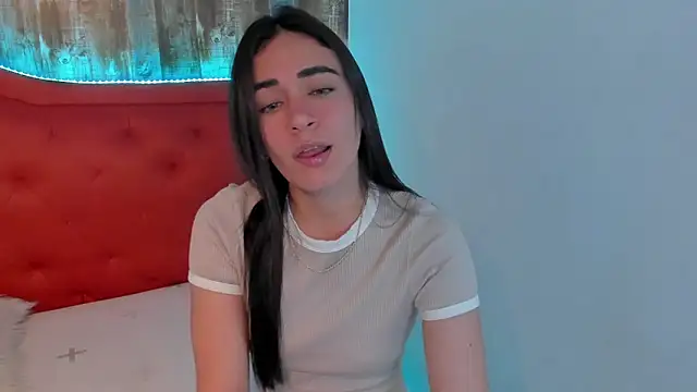 Emma Sophia2 online show from March 20, 4:18 am