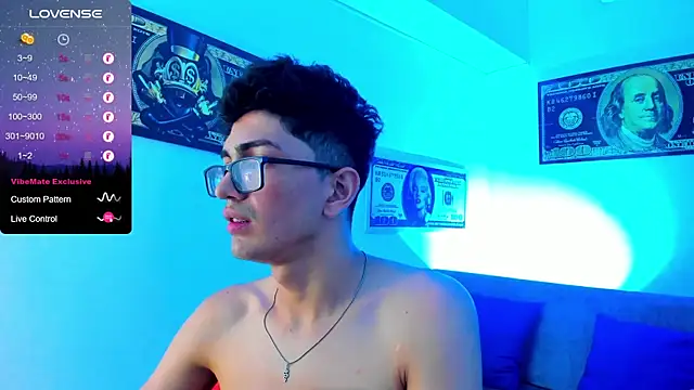 TylerWhite  online show from January 5, 9:26 am