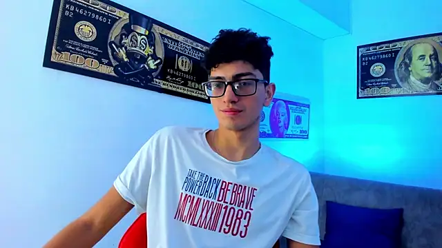 TylerWhite  online show from January 10, 7:04 am