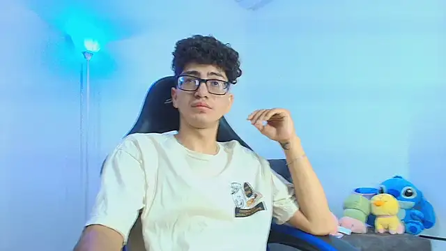 TylerWhite  online show from October 8, 4:43 am