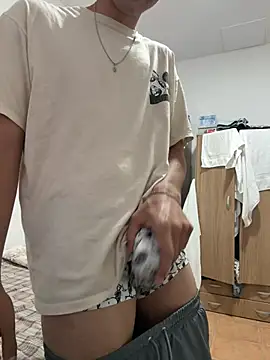 TylerWhite  online show from April 27, 6:17 pm