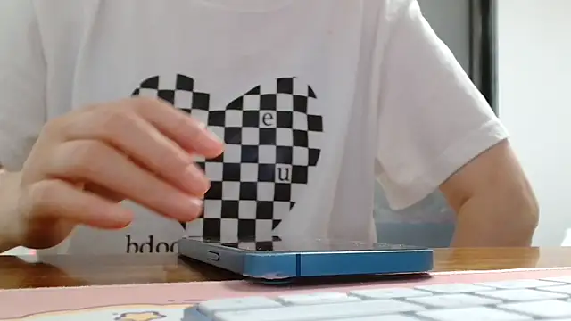 sonyx online show from April 13, 3:06 pm