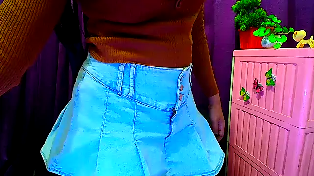 Snapshot of Kashish_11 chatting on December 13, 4:54 am Kashish 11 online show from December 13, 4:54 am