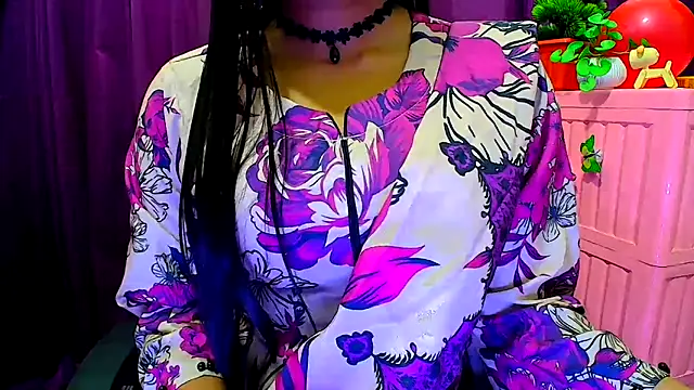 Snapshot of Kashish_11 chatting on December 29, 6:27 pm Kashish 11 online show from December 29, 6:27 pm