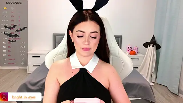 ariel grand online show from November 1, 2:02 am