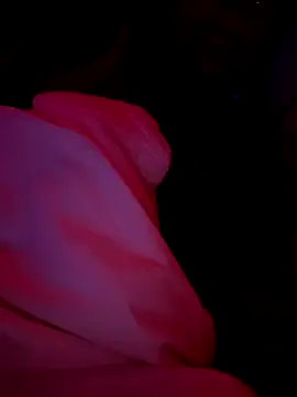 Snapshot of KLoveeee chatting on December 4, 2:15 pm KLoveeee online show from December 4, 2:15 pm