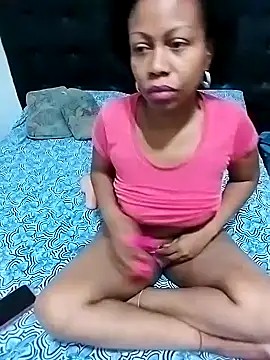 littlebrunett online show from December 22, 2:06 pm