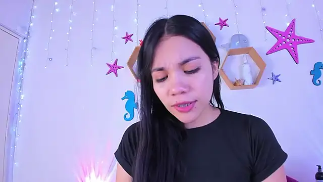 Emiily Parkerr online show from December 2, 3:01 am