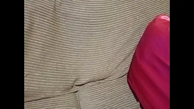 Snapshot of ForeversweetXX chatting on September 12, 10:32 pm ForeversweetXX online show from September 12, 10:32 pm