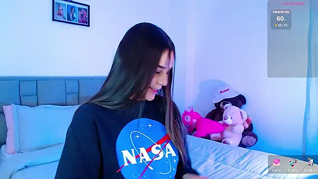 Snapshot of astrid-omega chatting on February 5, 1:54 am astrid-omega online show from February 5, 1:54 am