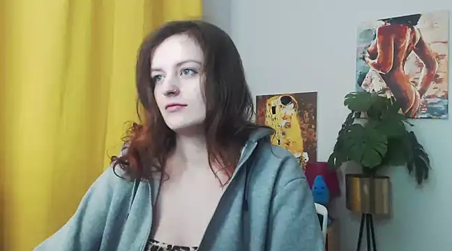 juicyNadine online show from December 18, 6:21 am