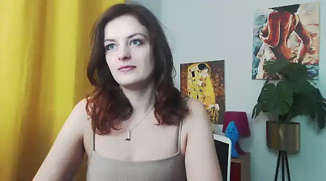 juicyNadine online show from December 28, 7:11 am