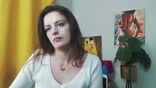 juicyNadine online show from January 3, 9:25 am