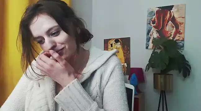 juicyNadine online show from January 8, 9:21 am