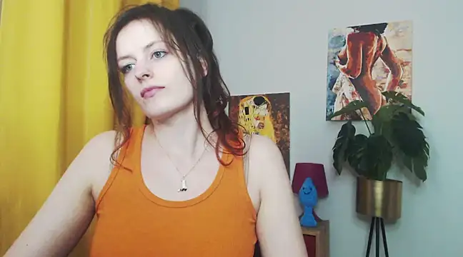 juicyNadine online show from February 6, 9:11 am