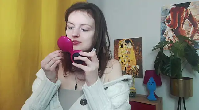 juicyNadine online show from February 12, 6:19 am