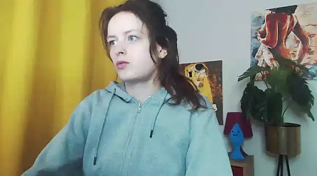 juicyNadine online show from February 13, 6:20 am