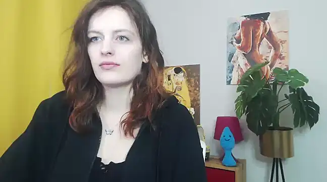 juicyNadine online show from March 10, 6:16 am