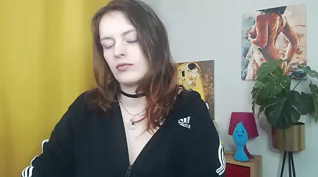 juicyNadine online show from March 12, 6:18 am