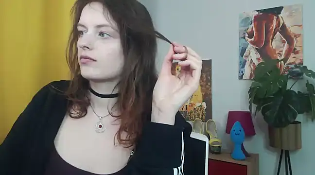 juicyNadine online show from March 12, 9:23 am