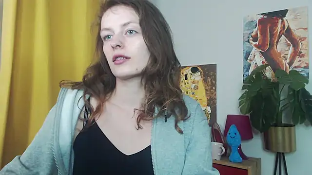 juicyNadine online show from September 22, 4:36 am