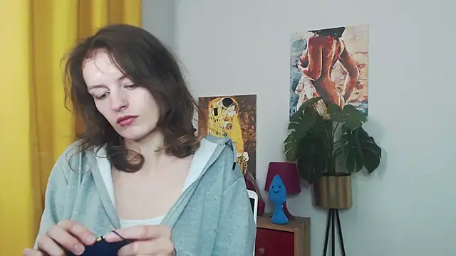 juicyNadine online show from October 12, 5:39 am