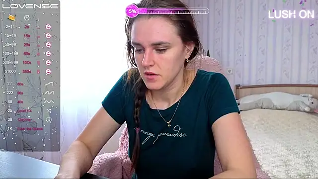 Bella  Swoon online show from March 30, 4:24 am