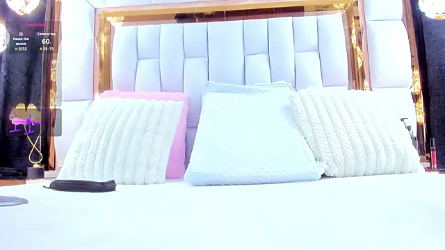 RileySweett online show from November 19, 11:43 am