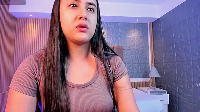 paulina sweett  online show from July 1, 12:29 pm