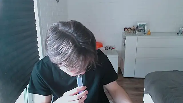 MarkusDean online show from October 10, 11:42 am