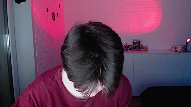 MarkusDean online show from March 3, 6:25 pm