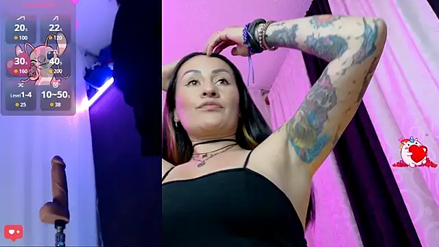 LuisaFernanda170823 online show from September 12, 9:04 pm