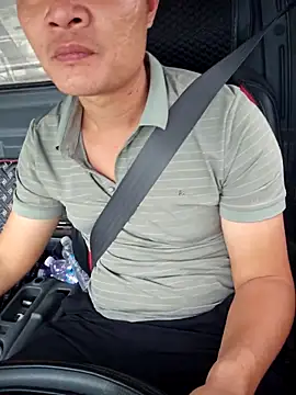 Vanilahirl online show from December 5, 5:27 am