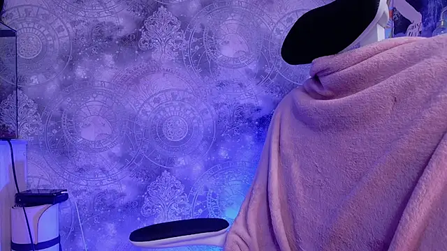 Sheila Hill  online show from October 20, 11:21 am