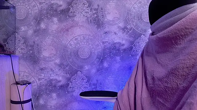 Sheila Hill  online show from November 17, 6:57 pm