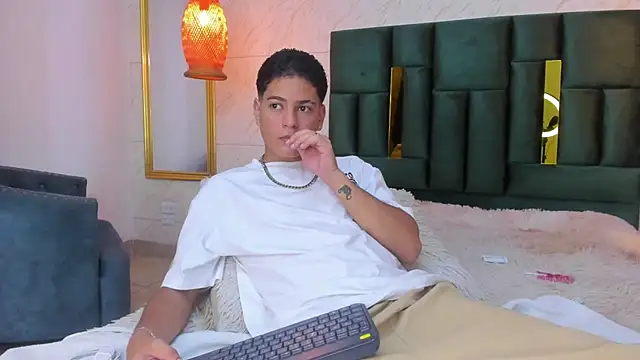 Levy Steve online show from October 19, 4:35 am