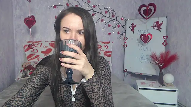 Snapshot of KaraCriegs chatting on February 9, 6:45 pm KaraCriegs online show from February 9, 6:45 pm