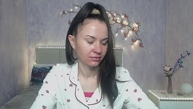 Snapshot of KaraCriegs chatting on March 3, 6:36 pm KaraCriegs online show from March 3, 6:36 pm