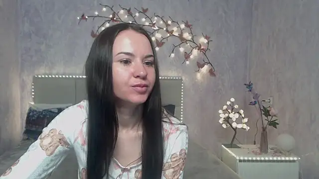 Snapshot of KaraCriegs chatting on March 7, 6:38 pm KaraCriegs online show from March 7, 6:38 pm