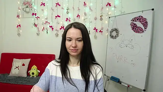 Snapshot of KaraCriegs chatting on March 31, 5:46 pm KaraCriegs online show from March 31, 5:46 pm