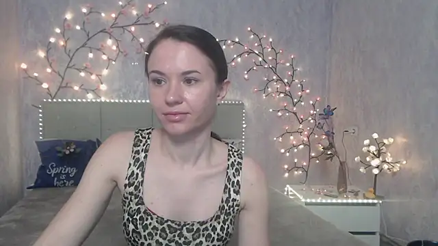 Snapshot of KaraCriegs chatting on April 23, 5:48 pm KaraCriegs online show from April 23, 5:48 pm
