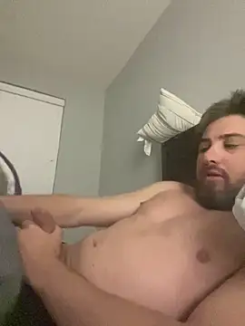 caliguy37 online show from February 11, 6:18 am