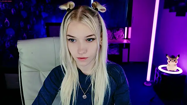 ShhhO O online show from November 4, 12:04 pm