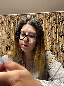 NadiraNoor online show from October 17, 9:39 pm